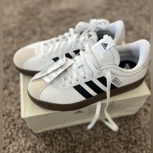 Adidas Court 3.0 Size 7, NWT